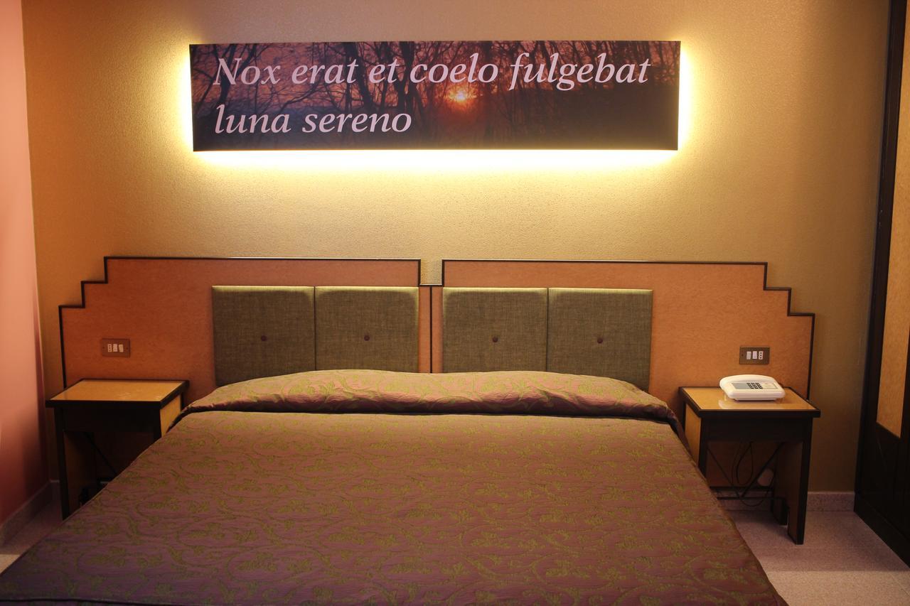 Hotel Orazio Venosa Kültér fotó