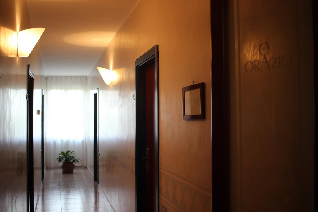 Hotel Orazio Venosa Kültér fotó